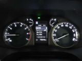 見やすいメーターパネルで安全運転のお役に立ちます!!