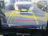 バックカメラ付き♪車庫入れ、バックでの駐車時に後方が見える事での安心感は大きいです☆一度装備したら外せなくなるアイテムです♪