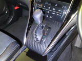 操作しやすいインパネシフトのオートマチックトランスミッションです。