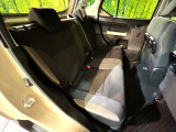 後部座席も気になるようなキズ・汚れやへたり等、大きなダメージはなく、良好な状態です。