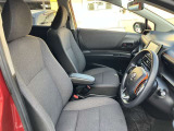 見通しのよいすっきりとした視界で、誰でも運転しやすいです。運転のしやすさは疲れにくさにも繋がりますよ♪