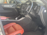 XC40 T4 AWD インスクリプション 4WD 4WD 本革シート