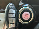 【プッシュエンジンスタート】鍵をカバンやポケットから入れたまま、スタートボタンでエンジン始動・停止をワンタッチで行えます!