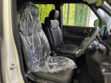運転席シート廻りは使用感も少なく、良好な状態となっています。丁寧に使われていたことがよくわかりますね。
