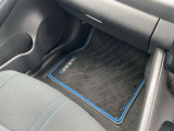 純正フロアマット
