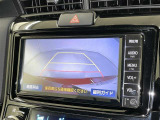 バックモニターも装備しております。バックギアに入れるとナビ画面に車の後方が映し出されます。これで後方確認も安心!