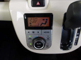 オートエアコンを装着しておりますので車内をお好みの快適な温度に保つことが可能です!