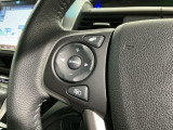 ステアリングにオーディオ操作スイッチが付いています。オーディオ画面に直接タッチしなくても操作が出来ますので、運転に集中できます。