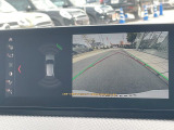 ●ガイドライン付きバックカメラ:不安な駐車もこれで安心!ガイドライン付きなので狭い箇所での駐車もラクラクです!
