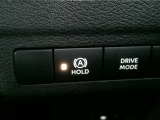 オートホールドも装備していますので、信号待ちなどでサイドブレーキが自動でかかりますので大変便利です
