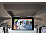 後席モニター付きです。