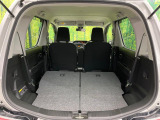 普段のお買い物や通勤、送迎等に十分な荷室スペースを確保しております。セカンドシートを倒すと、大きな荷物の積載も可能です♪