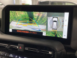 【パノラミックビューモニター】専用のカメラにより、上から見下ろしたような視点で360度クルマの周囲を確認することができます☆死角部分も確認しやすく、狭い場所での切り返しや駐車もスムーズに行えます。
