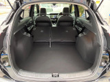 後席を格納すると、これだけの広さが!シーンに合わせたシートアレンジで、大きな荷物も積むことが出来ます♪