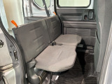 後部座席はいざというときに重宝します。