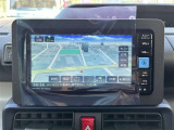 純正7インチナビを装備。タッチパネル式で使いやすく、お出かけもラクラクです。