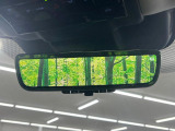【デジタルインナーミラー】後席の大きな荷物や同乗者で後方が確認しづらい時でも安心!カメラが撮影した車両後方の映像をルームミラー内に表示。クリアな視界で状況の確認が可能です!