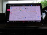 ディスカバーメディア搭載。「VW Connect」というeSIMが内蔵された画期的なシステムです。地図データなど自動で情報を更新することができるのが大きな魅力。なお、CD/DVDは廃止されてます