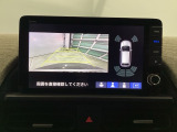 バックモニター付きで、車庫入れやバック時の後方確認をサポート。
