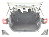 広々としたラゲージスペースを備えています。大きなものや長さのある荷物もしっかりと積み込めます。