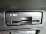 ETC2.0装備♪従来の高速利用料金の収受だけではなく、渋滞回避や安全運転支援といった有益な情報を提供してくれます♪セットアップした状態でご納車いたしますので、面倒な手続きは一切ございません!