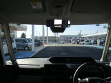 大きなフロントガラスで視界良好です。