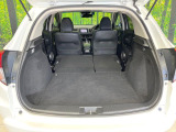 普段のお買い物や通勤、送迎等に十分な荷室スペースを確保しております。セカンドシートを倒すと、大きな荷物の積載も可能です♪