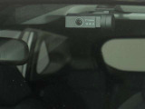 ドライブレコーダー装備:車の走行中の主に外観を中心に記録する撮影機材です!交通事故発生時の責任の所在を明確にしたり、観光等を記録するのにも役立ちます!