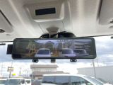 【デジタルインナーミラー】車両後方のカメラ映像をミラーに映す機能。荷物や後席の乗員で視界が遮られず、夜間や雨天時もクリアに確認できます。利便性と安全性を両立する、現代の必須装備です。