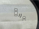 車線変更時の後方確認をアシストしてくれるブラインドスポットモニター!ドアミラーの死角を検知してくれるから車線変更もスムーズです。