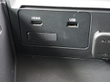 CD/DVDのほか、USB接続ポートにHDMI端子を装備しています。スマートフォンやミュージックプレーヤーなどの接続に最適です。もちろんブルートゥース接続にも対応しています!