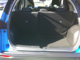 ラゲッジスペースに荷物を載せる事も大丈夫です この様に使い勝手もいい 状態良好です