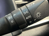 AUTOの位置にセットしておくと、暗くなったら自動でライトの点灯をサポートしてくれます!高速道路でのトンネル通過時など便利です!
