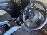 アクティブクルーズコントロール付き!前車との車間調整を自動で行ってくれるので、ロングドライブも楽楽です。