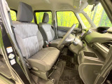 運転席シート廻りは使用感も少なく、良好な状態となっています。丁寧に使われていたことがよくわかりますね。