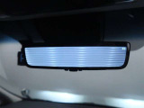 電子インナーミラーを装備しております。