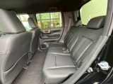 リアシートもゆったりしています