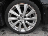 純正18インチ