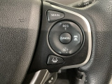 【アダプティブ・クルーズ・コントロール】予め設定した車速内でクルマが自動的に加減速。 前走車との適切な車間距離を維持しながら追従走行し、高速道路でのドライバーの疲労を軽減してくれる嬉しい機能付♪