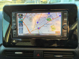 ディーラー純正ナビゲーション付き、行きたい所に案内してくれます。楽しいドライブのお手伝い(*&acute;&nabla;`)ノ