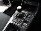 【フロア6速MT】短いストロークで操作フィールのよいシフト!