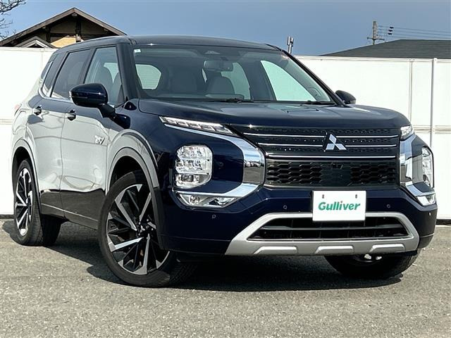 アウトランダー PHEV 2.4 P 4WD 本革シート