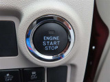 プッシュスタートです。エンジンの始動、停止がワンタッチ操作で出来ます。