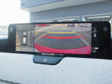 360&deg;ビューモニターを搭載しています。パーキングセンサーと合せてお使いいただくことで、安全、安心にお車の取り回しを行っていただけます。