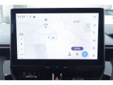 ディスプレイオーディオを装備。スマホとクルマをつなぐことで、これまでのナビに加えて、いろんなサービスが楽しめます。