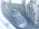 ●後部座席も気になるようなキズ・汚れやへたり等、大きなダメージはなく、良好な状態です。