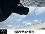 最近では付いてる車も多くなってきました。中古車ではまだまだ付いていればラッキーなドライブレコーダーです♪