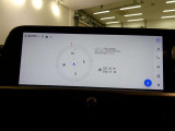 【ディスプレイオーディオ】・・・大型ディスプレイに各種オーディオ機能(AM/FMチューナー、Bluetooth対応)とスマートフォン連携機能を搭載。