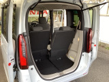リアシートがあっても、しっかり荷物を積む事ができます。