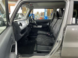 助手席も運転席同様に広く過ごしやすくなってます!